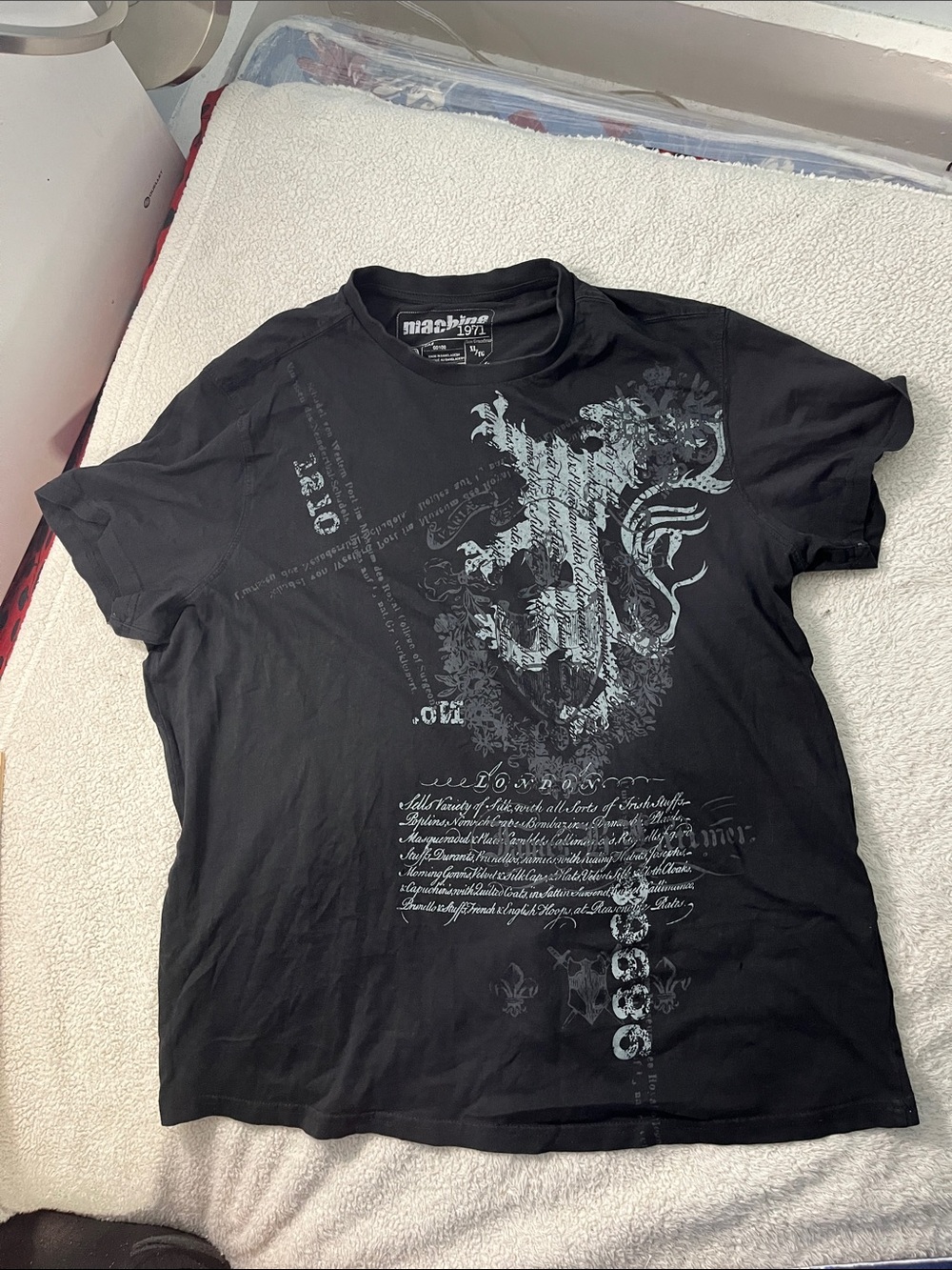 Machine Black Short-Sleeve Graphic Tee with Gray Crest A032
